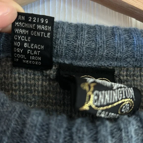 Vintage Kennington Crew Neck Sweater. Size Large. - Picture 3 of 4